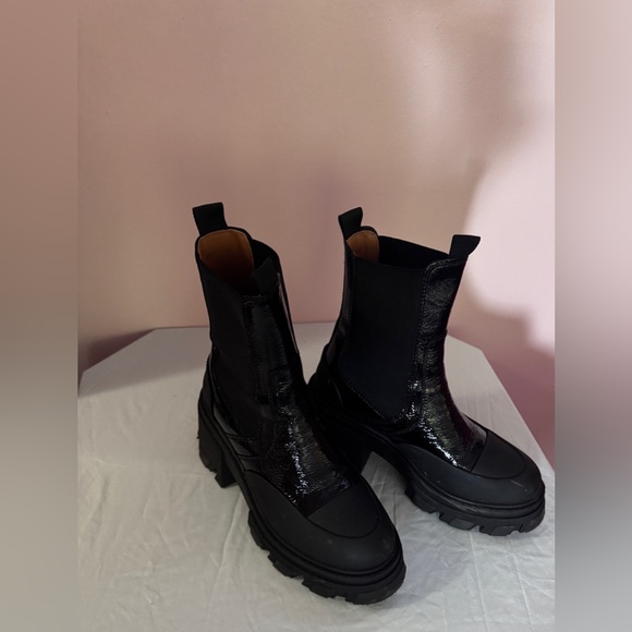 GANNI Cleated Heeled Mid Chelsea Boots in Black Naplack GUC - Picture 5 of 14
